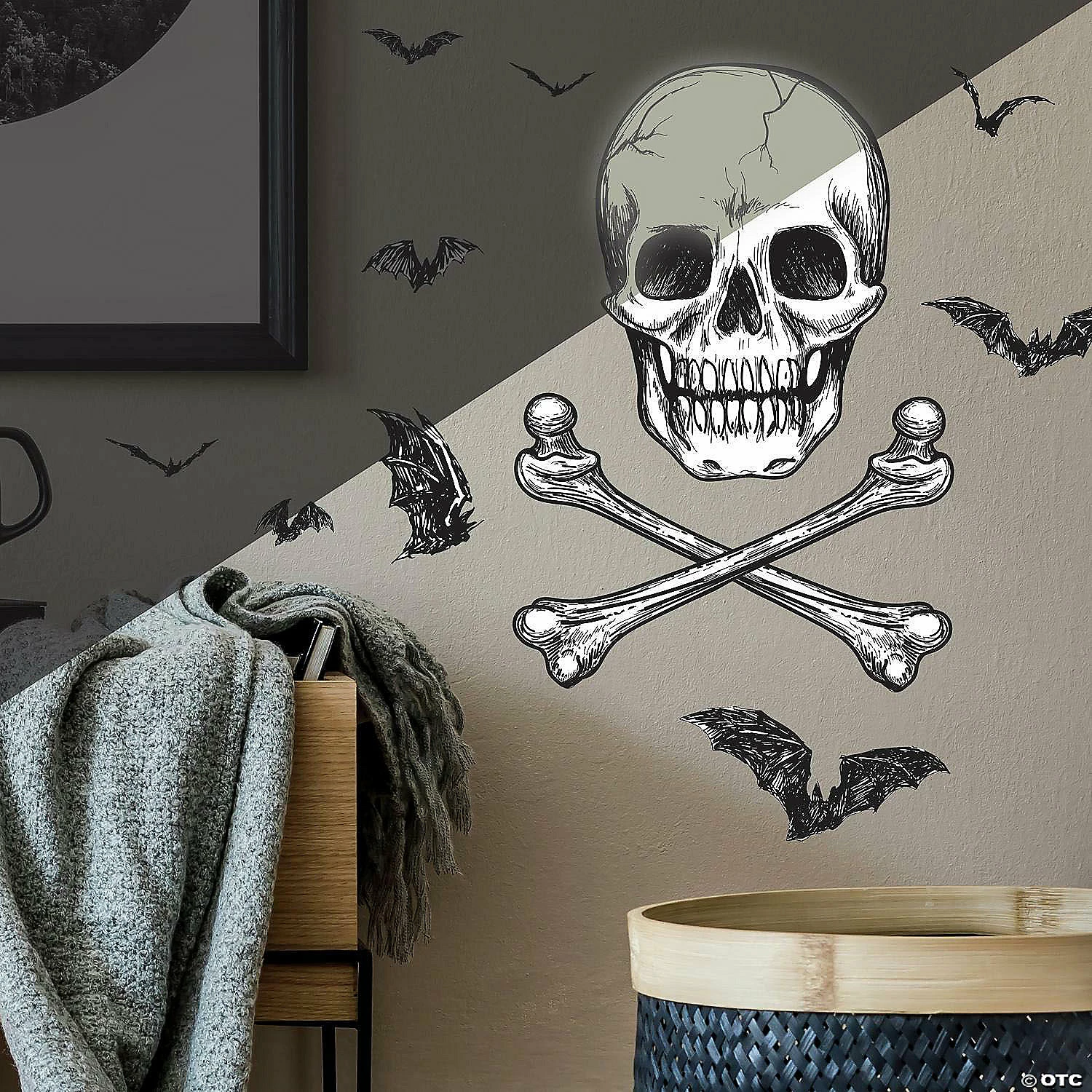 Roommates Skull Glow In The Dark Peel And Stick Giant Wall Decal - Image 2